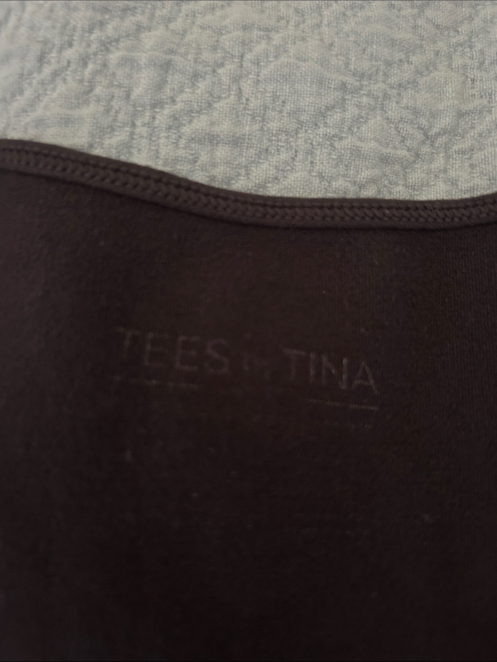 TEES by Tina women’s one size scoop neck, stretchy tunic